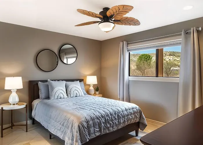 Oak Creek Oasis With Pool, Spa, Golf Villa